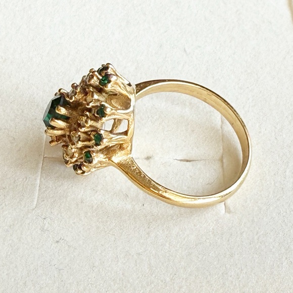 Emerald Marquise Cluster Cocktail Ring Gold HGE Electroplate Vintage 60-70s Sz 9 - Picture 2 of 9